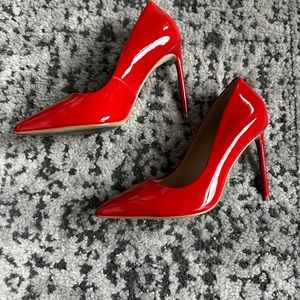 Steve Madden Size 6.5. Red Patent